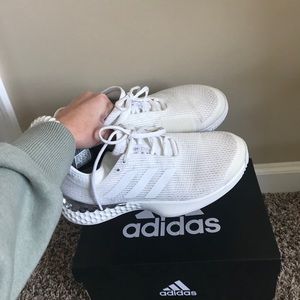 ADIDAS TENNIS COURT SHOES